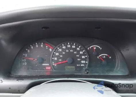 2000 Chevrolet Tracker Hard Top from USA, damaged, VIN 2CNBJ13C2Y6933804